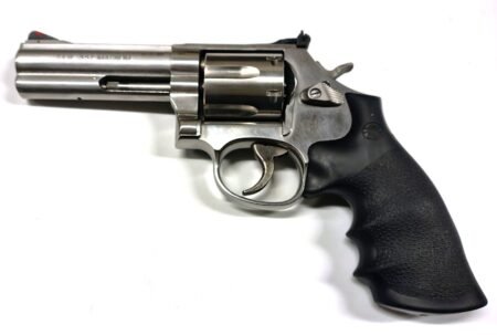 Revólver Smith&Wesson Mod.687  6" Cal.375